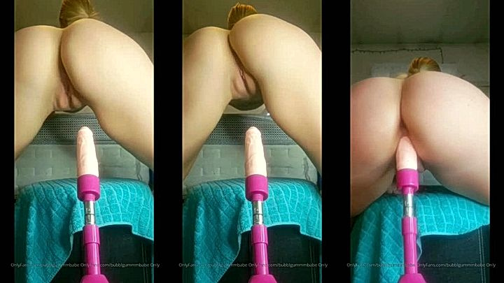 Bubblgummbabe hot pussy fuck with sextoy leaks