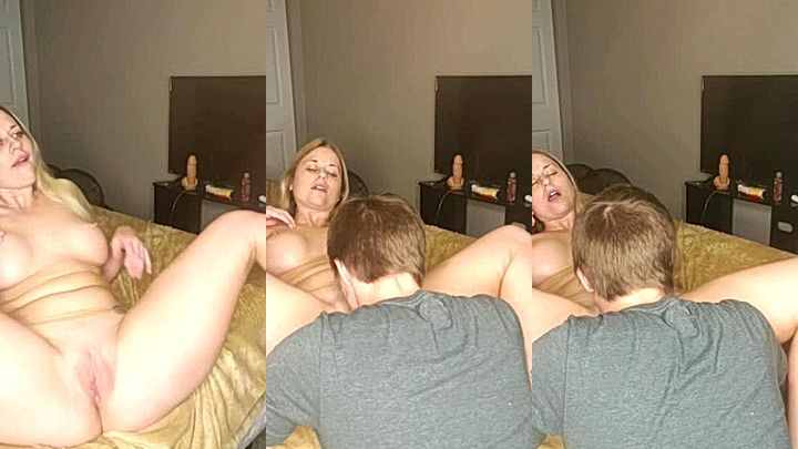 Hot american Bubblgummbabe ass licking bedroom clip leaks