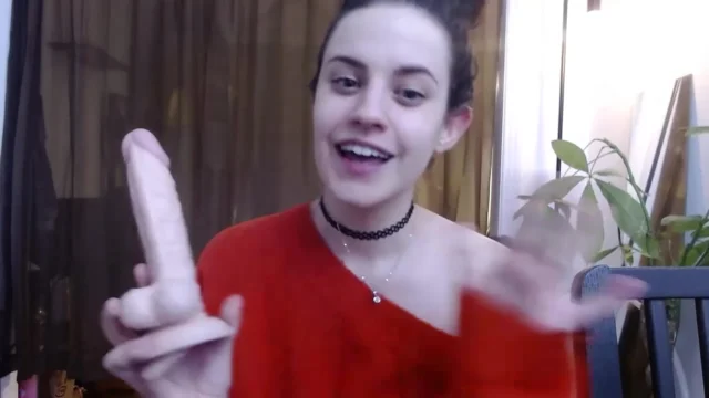 sexy hoe QuinnFinite stroke her dildo hard till she cum