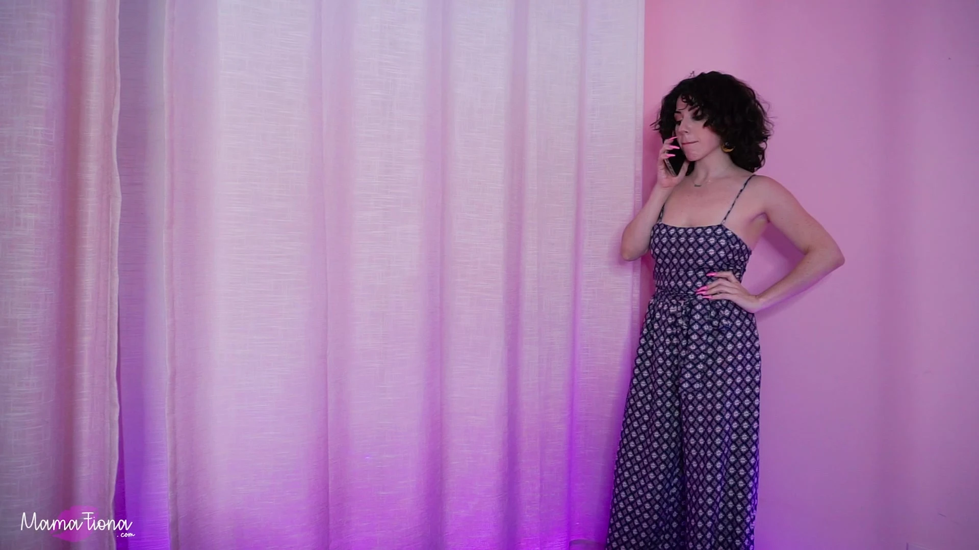 freaky american hoe can’t stop playing with her boobs and gagging on her dildo