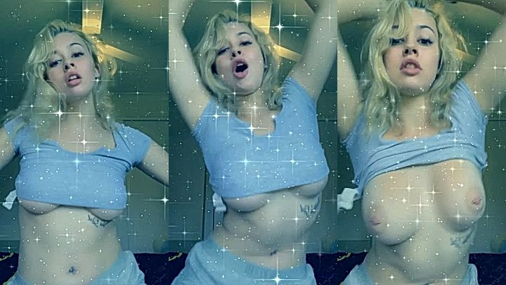 sexy model Bree Louise flashes her big tits and rubs her big booty