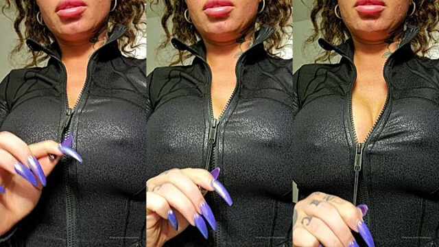 sexy model Christy Mack strip herself and shows her clevages