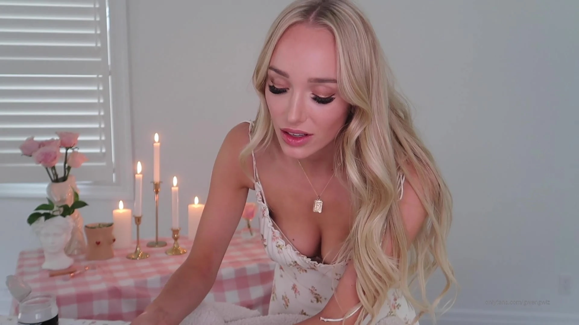 leaked onlyfans diva Gwengwiz suck huge dick liie she owns it leaked onlyfans porn