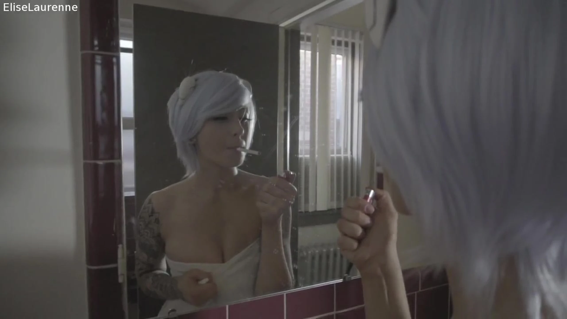 freaky babe Elise Laurenne rub her tits hard on cam till she drip onlyfans leak video