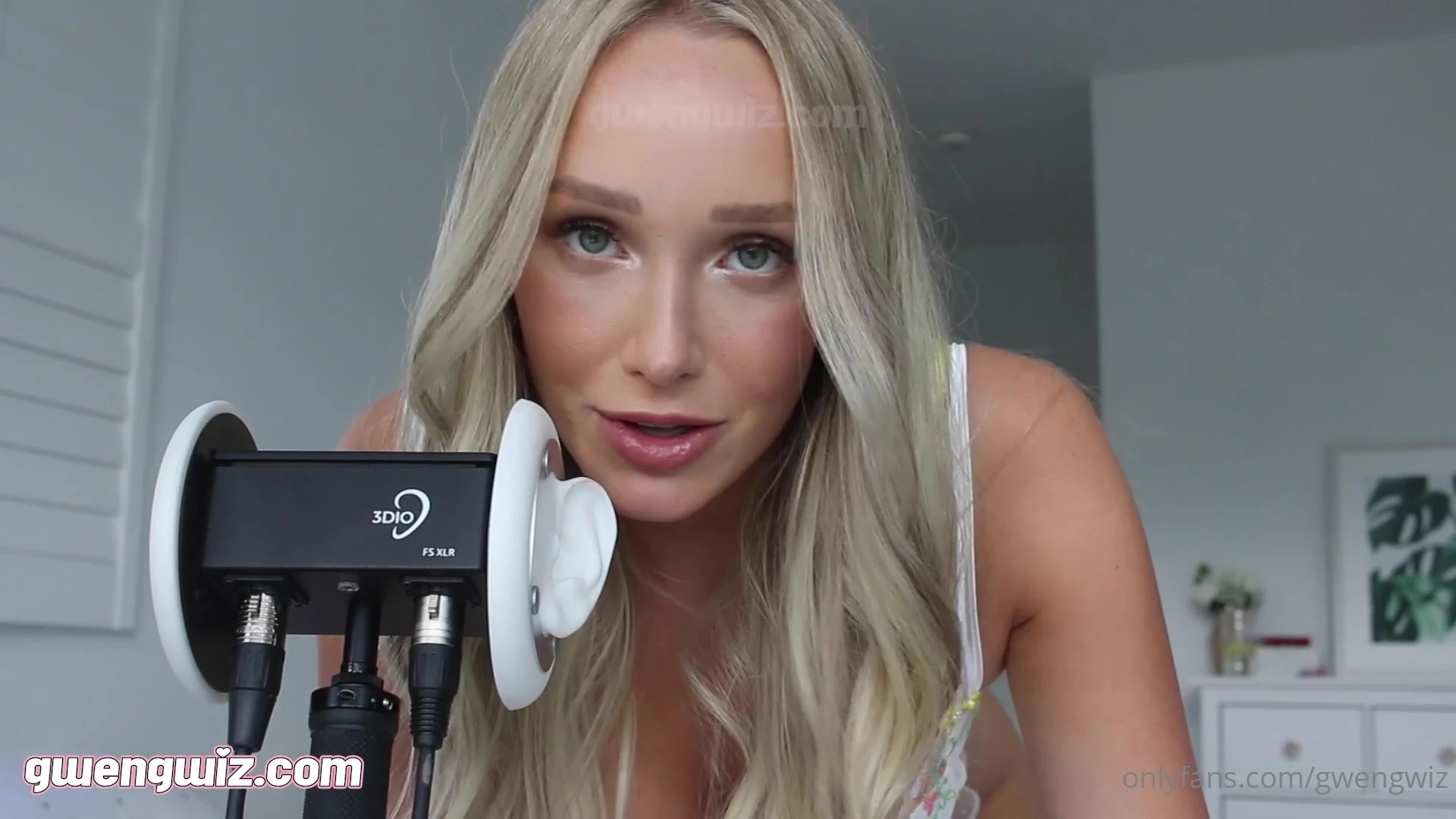 sexy girl Gwengwiz dildo fuck her tight pussy from behind till she moan loud leaked onlyfans video