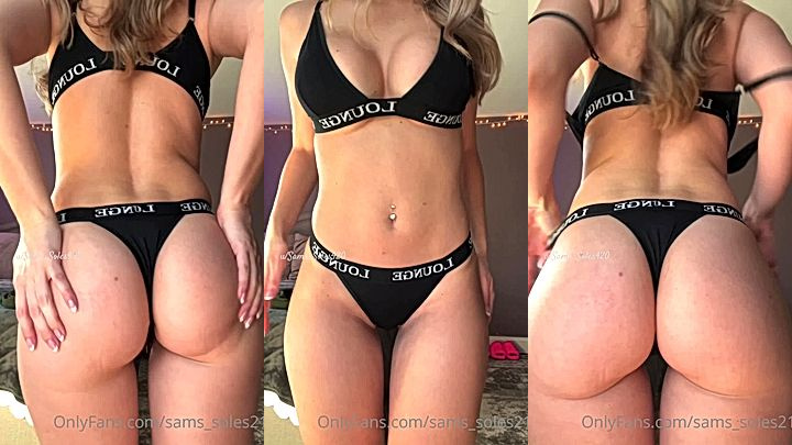 onlyfans model Sams soles21 rubs her huge big tits