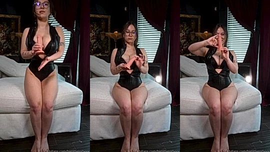 naughty sexy freaky model Bigtittygothegg play with sexy body and dildo,leaked nude scene