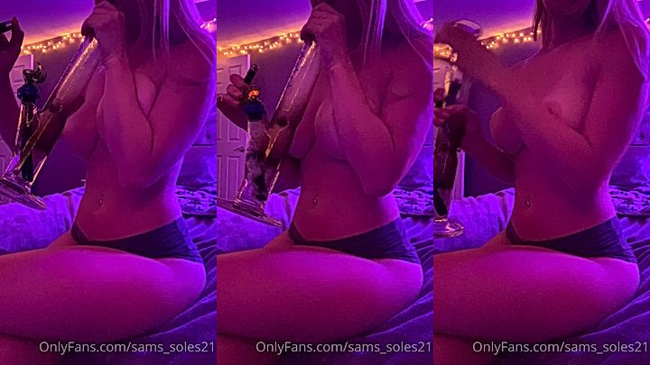 freaky onlyfans model Sams soles21 big boobs begs for you