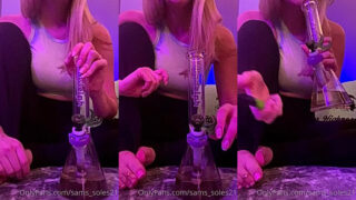 leaked video of moel Sams soles21 smoking pot in her bedroom