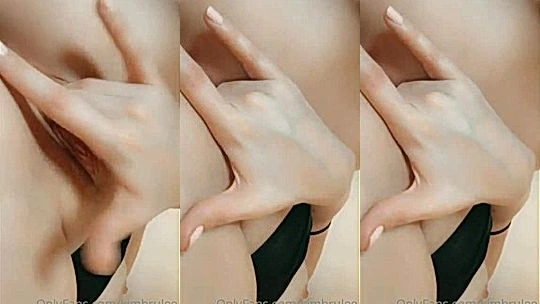 nasty freaky Kimbrulee woke up wet… had to touch my wet pussy first