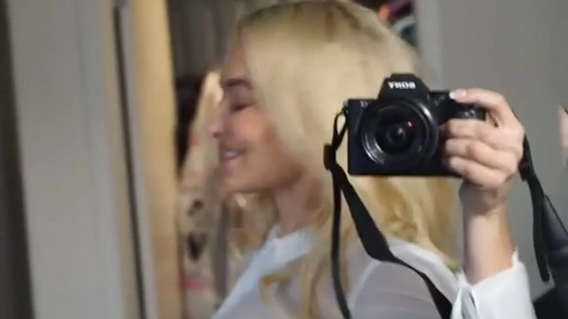 dirty sexy naughty hot bitch Lindsey Pelas gently ruv her sexy hot body while she makes a mirror video