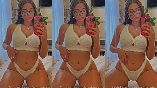 nasty sexy juicy model Sophieraiin fondle her big nice titties on cam in the middle of the night