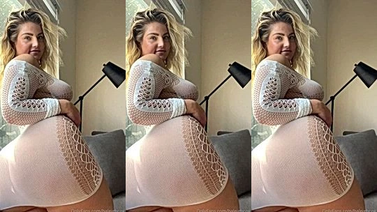 busty bitch Haleigh Cox booty tease in see through till shes wet leaked onlyfans video
